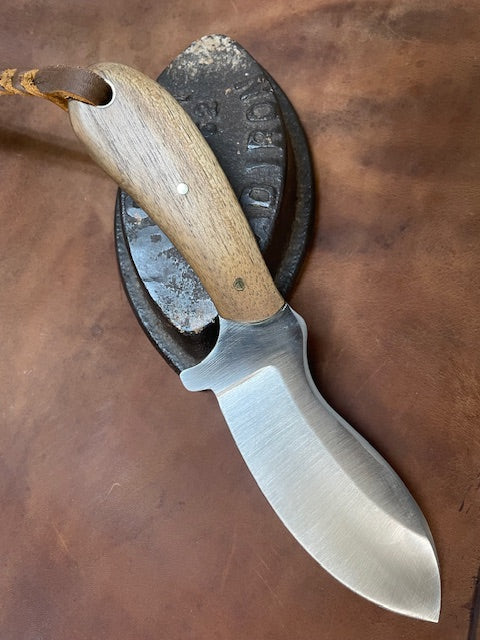 Large Game Skinner